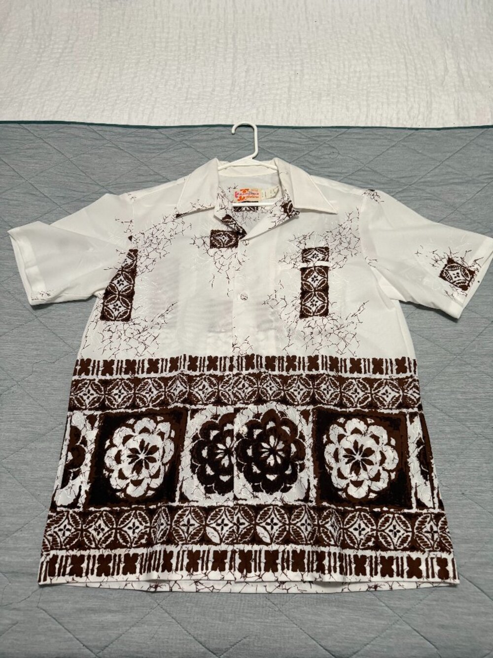 Mens Vintage 1970s Sears Hawaiian Fashions Aloha shirt White Brown L